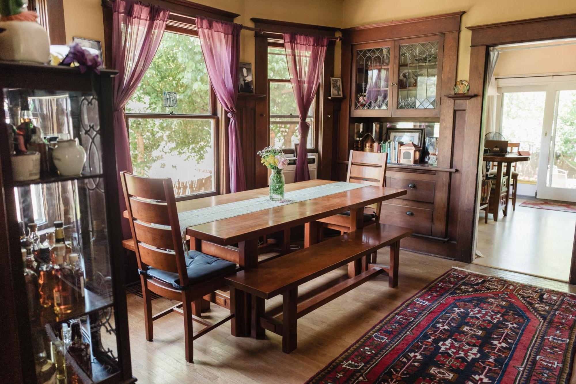 Southeast Portland Comfy & Eclectic Craftsman Home Extérieur photo