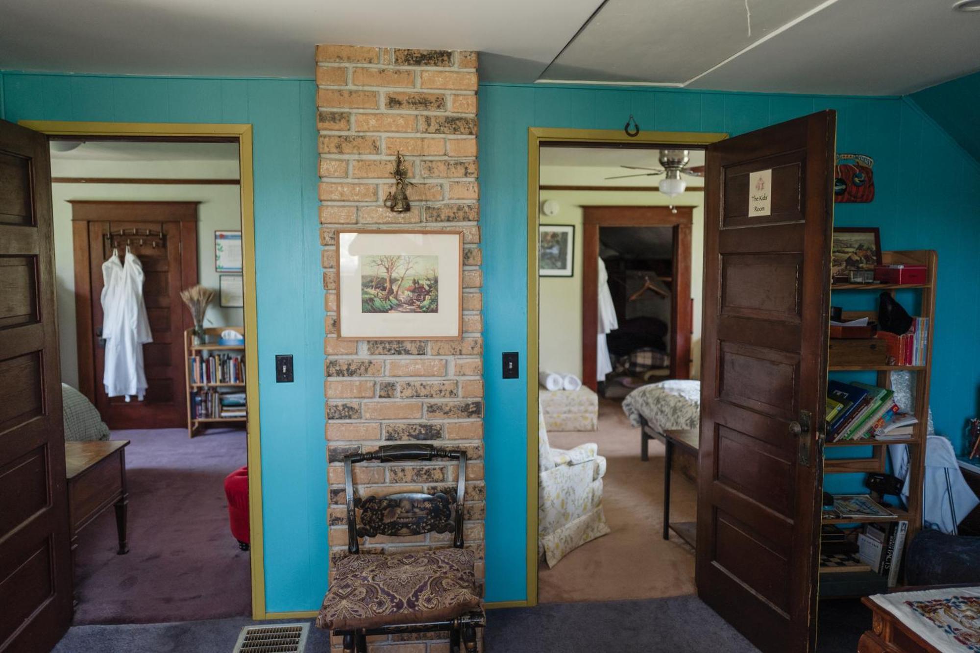 Southeast Portland Comfy & Eclectic Craftsman Home Extérieur photo