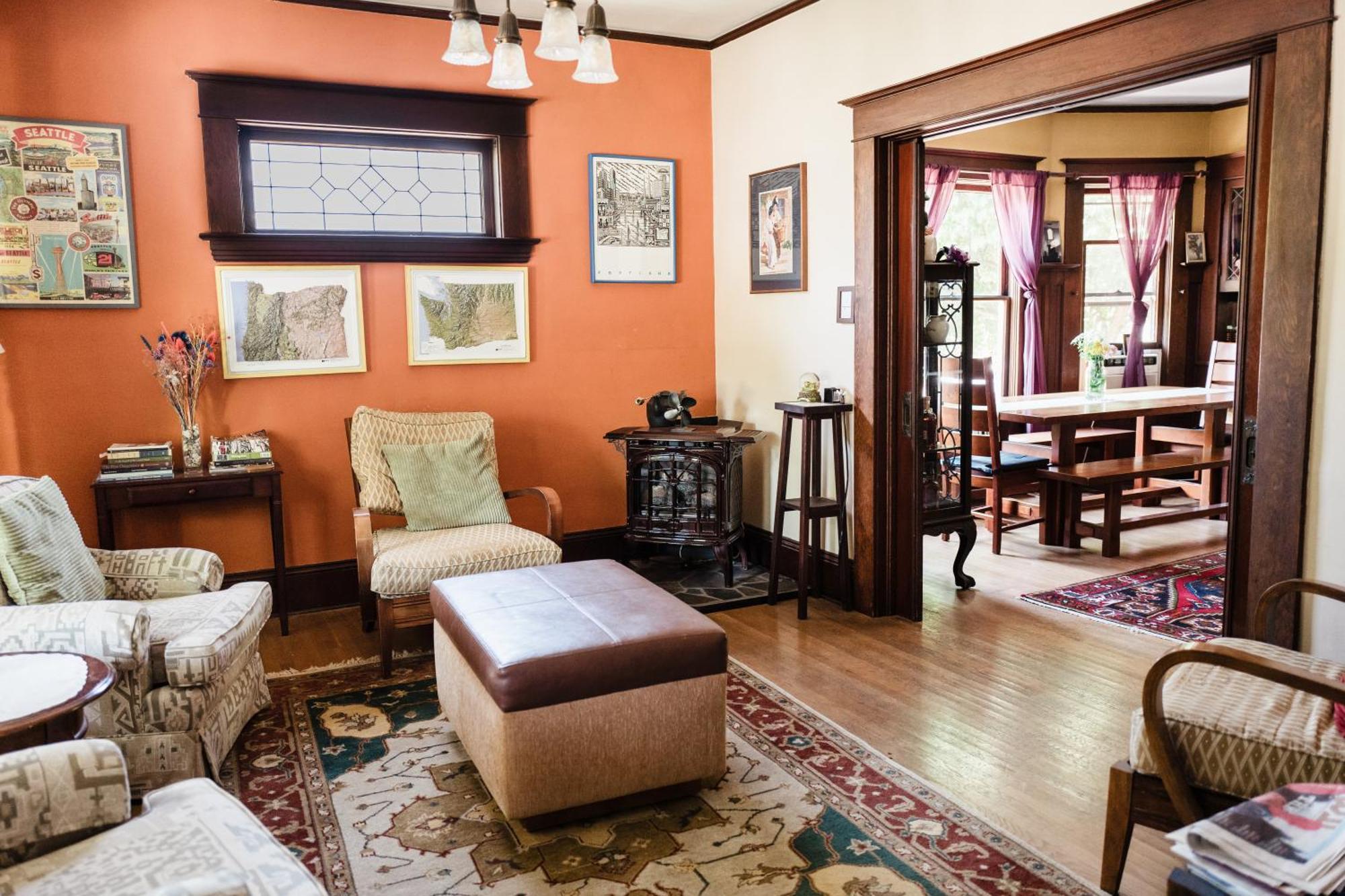Southeast Portland Comfy & Eclectic Craftsman Home Extérieur photo